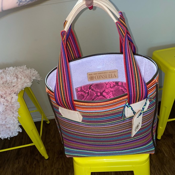 Consuelo Ale tote - Picture 3 of 5